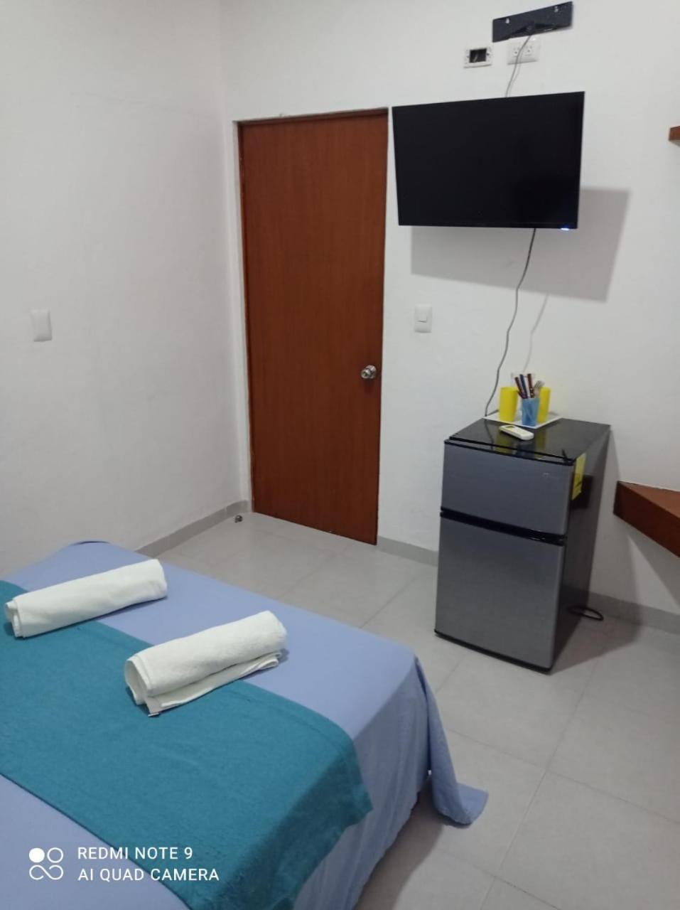 Casa De Huespedes Taino Bed & Breakfast แคนคูน ภายนอก รูปภาพ