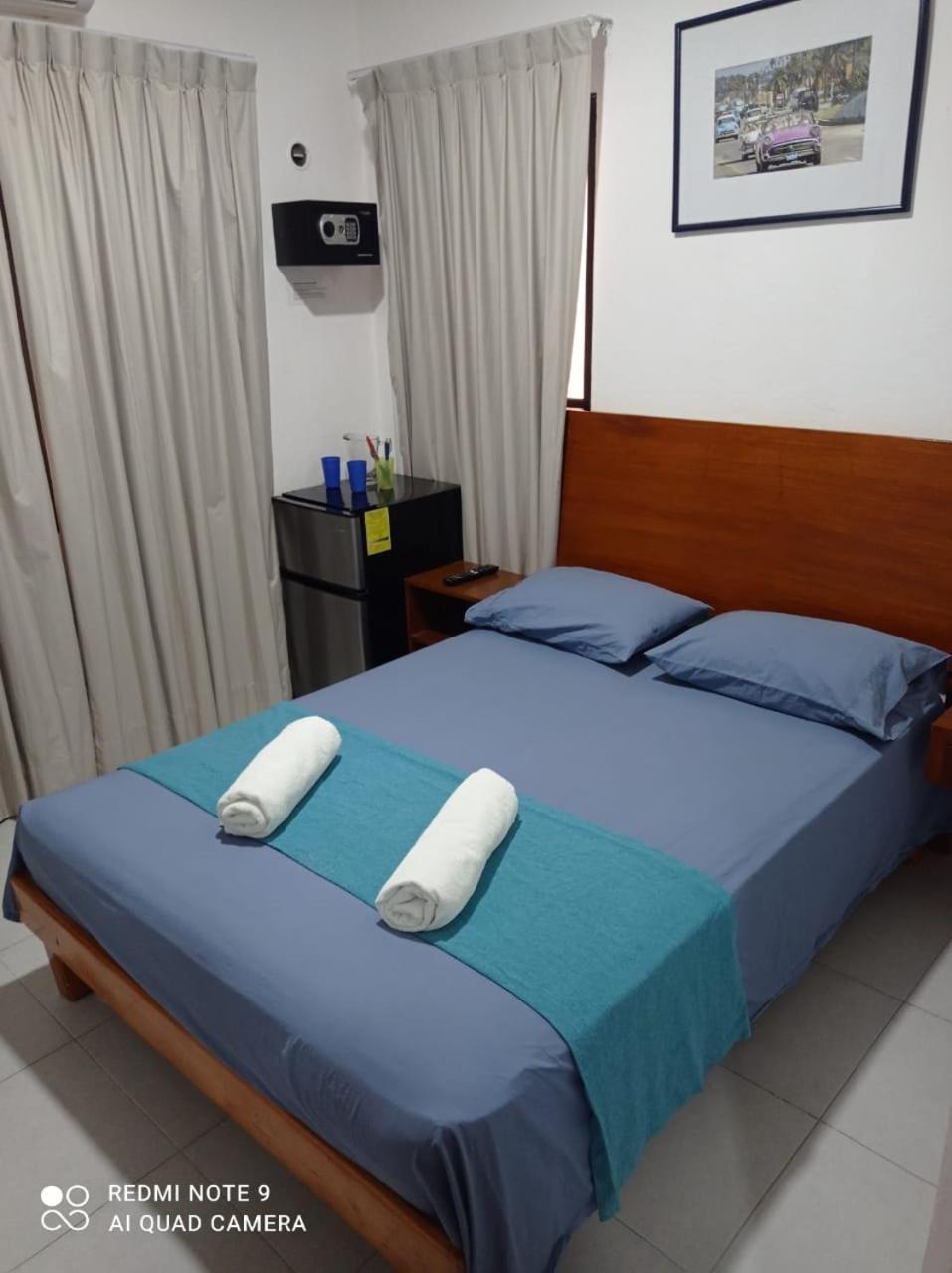 Casa De Huespedes Taino Bed & Breakfast แคนคูน ภายนอก รูปภาพ
